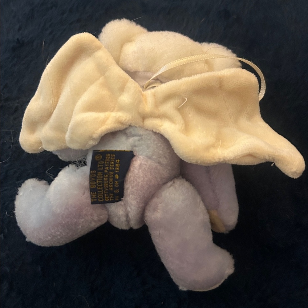 Boyd’s Angel Teddy Bear - Picture 2 of 2